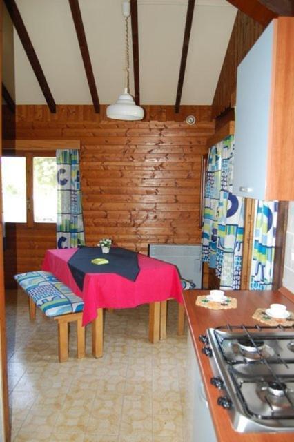 Campeggio Trevisago Iris Park Moniga del Garda Phòng bức ảnh