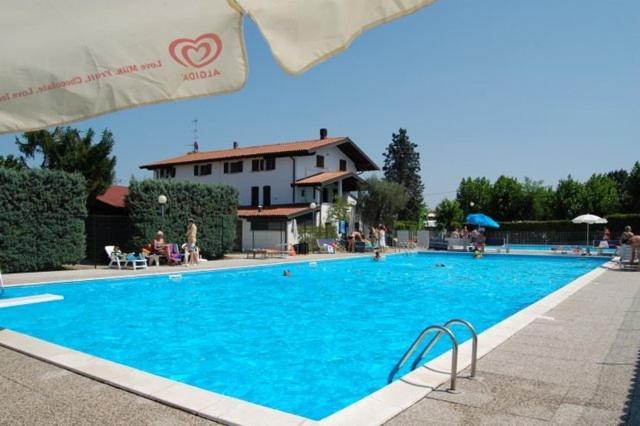 Campeggio Trevisago Iris Park Moniga del Garda Phòng bức ảnh