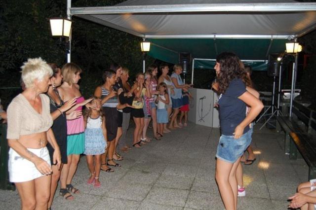 Campeggio Trevisago Iris Park Moniga del Garda Phòng bức ảnh